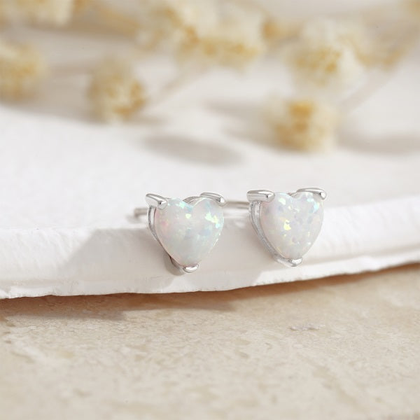 Blue Apple Co. Solitaire Jewelry Set Pendant Stud Earring Heart Shape Blue Apple Co. Solitaire Jewelry Set Pendant Stud Earring Heart Shape